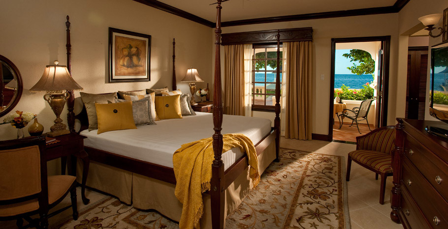 Bay Roc Beachfront Butler Village Junior Suite (BJ)