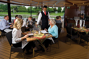 Lido Dining